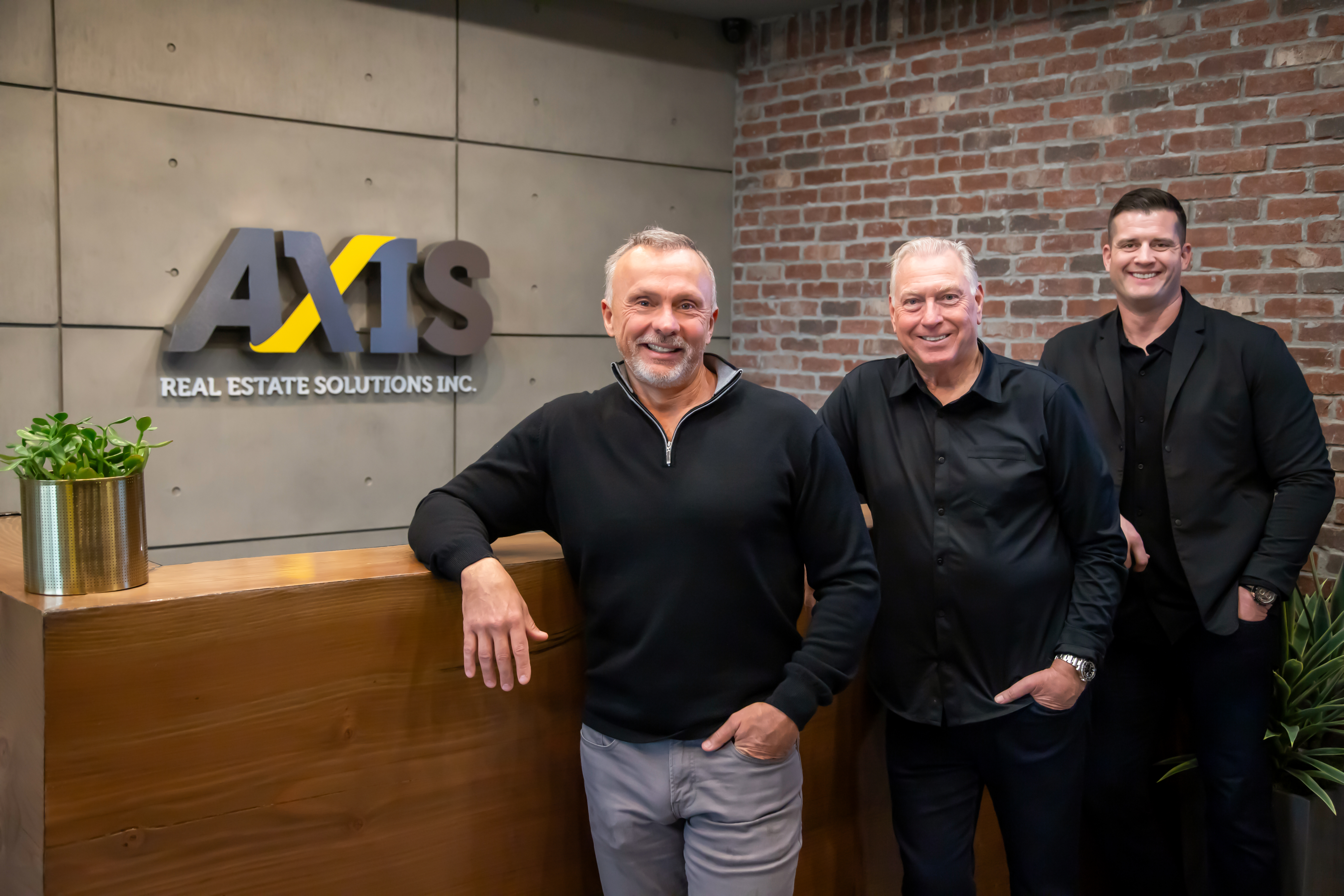 Team of consultants at Axis Land